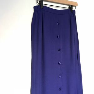 Vintage Buttoned Maxi Skirt 💙